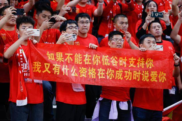 上交险胜政大夺冠此前连续击败清华/北大 这个冠军绝对含金量十足